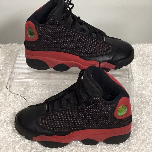 Air Jordan Retro 13 Black and Red Basketball Sneakers 4 (Big Boy) - Picture 9 of 10